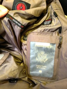 scottevest-trench-travel-jacket-pocket